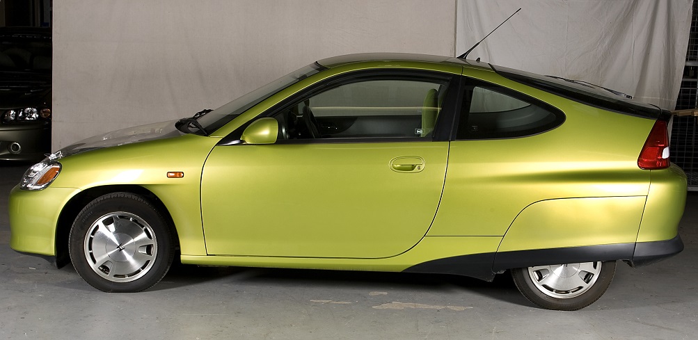 Honda Insight 3-door hatch petrol-electric hybrid car
